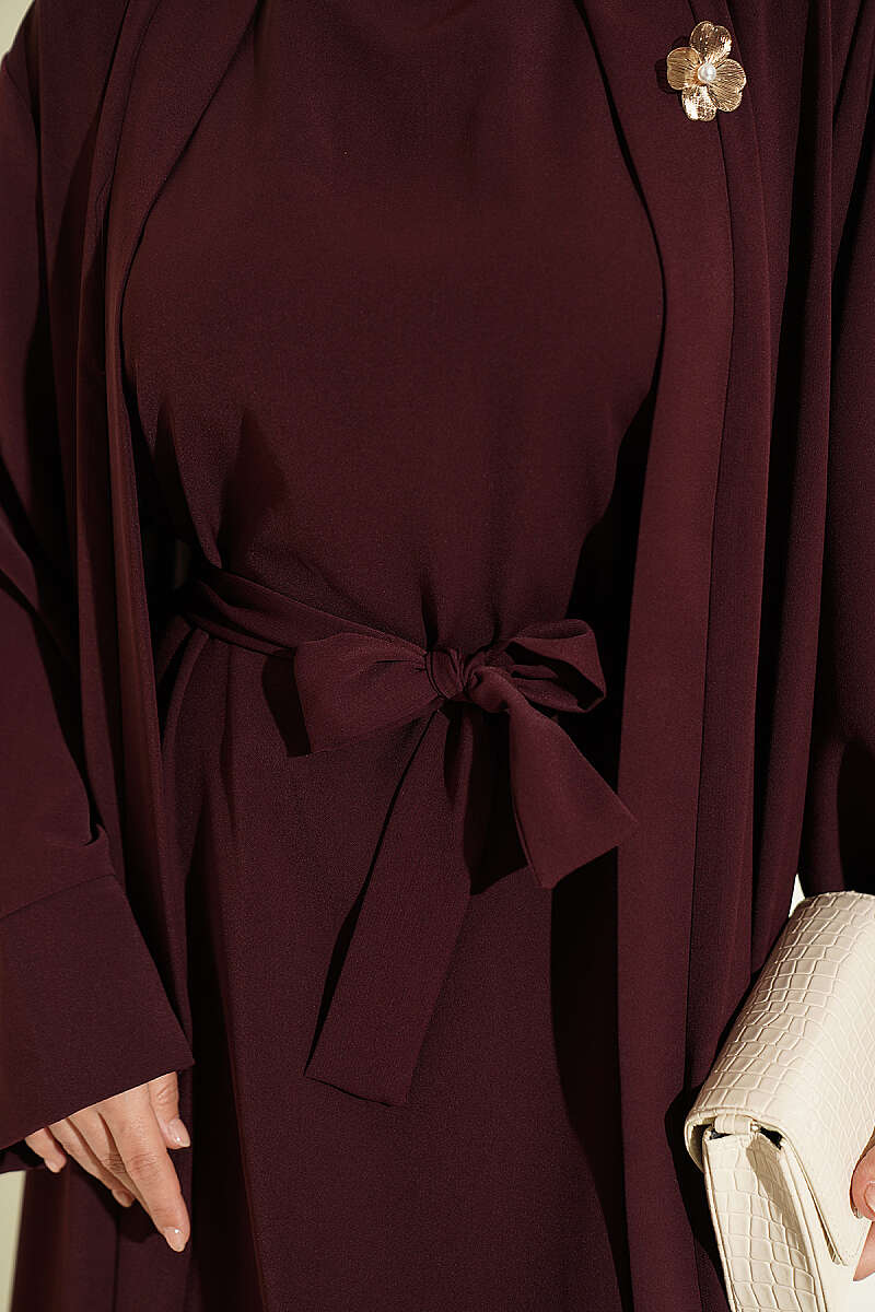 Brooch-Embellished Abaya Two-Piece Set Plum – Image 4