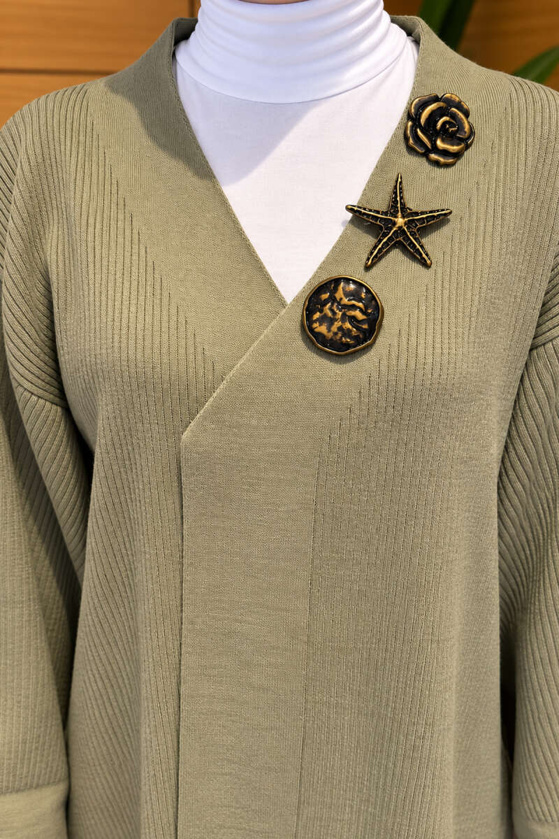 Long Knit Cardigan with Brooch Oil Green - الصورة 5