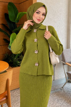 Alternative view of Floral Gold Buttoned Knit Two-Piece Set with Hem Edge Hazel