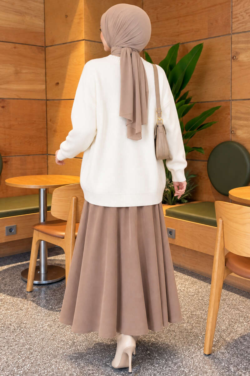 Embroidered V-Neck Knit Cardigan Beige - الصورة 4