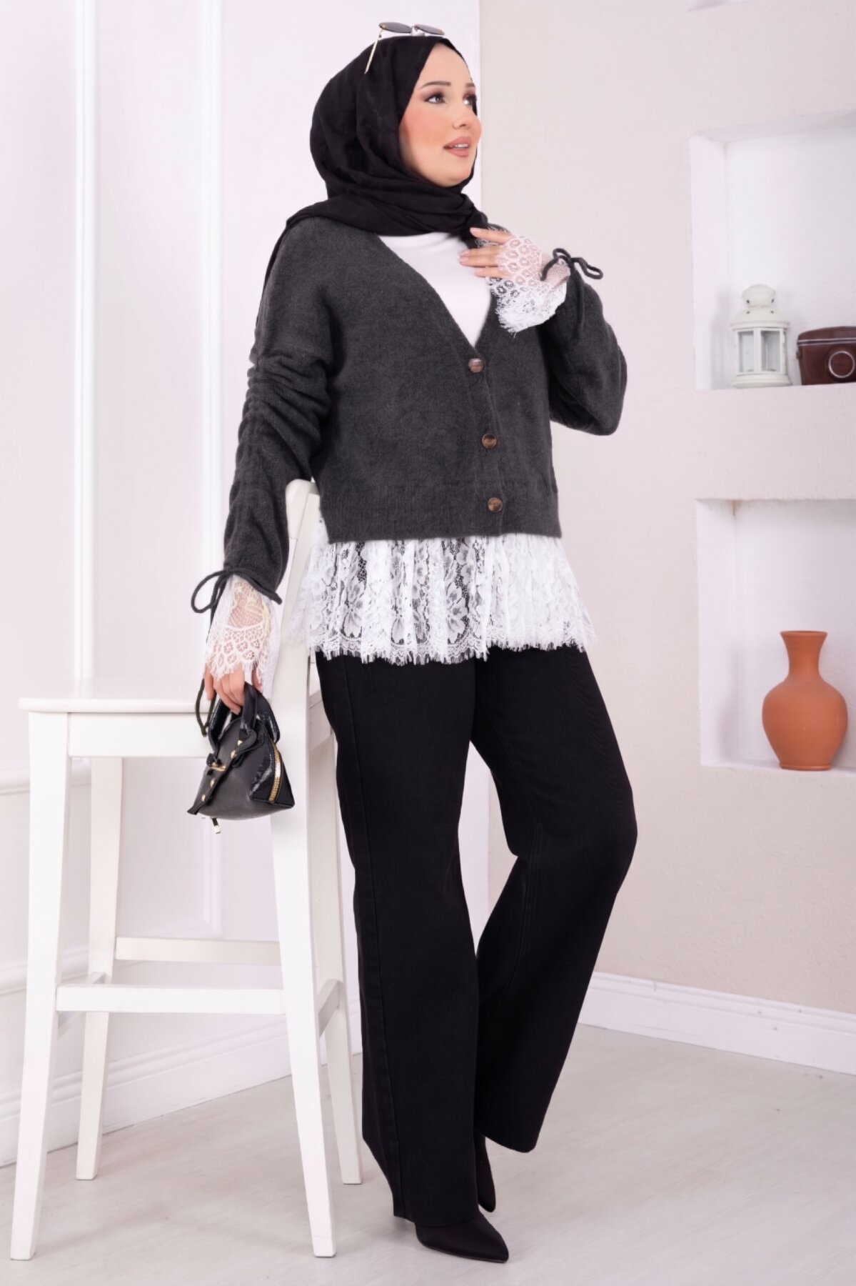 Lace-Detailled Sleeve Tied Knit Cardigan Anthracite - Image 3