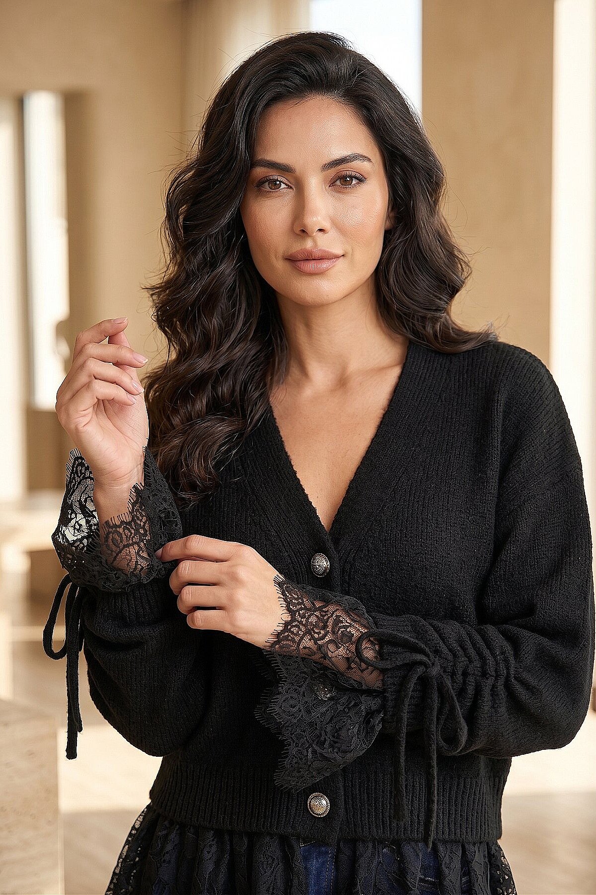 Lace-Detailled Sleeve Tied Knit Cardigan Black - Imagen 2