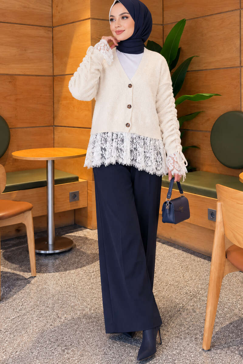 Lace-Trimmed Sleeve Gathered Knit Cardigan Ecru – Bild 2