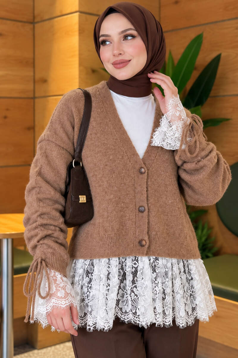 Lace-Trimmed Sleeve Gathered Knit Cardigan Latte - الصورة 3