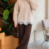 Lace-Embroidered Knit Cardigan Beige - الصورة 2