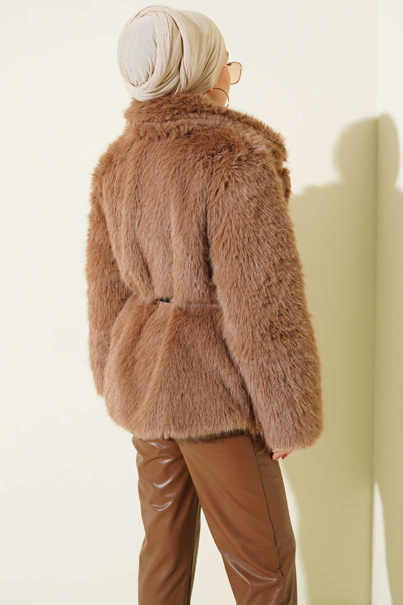 Leather Belted Fur Coat Latte – Bild 3
