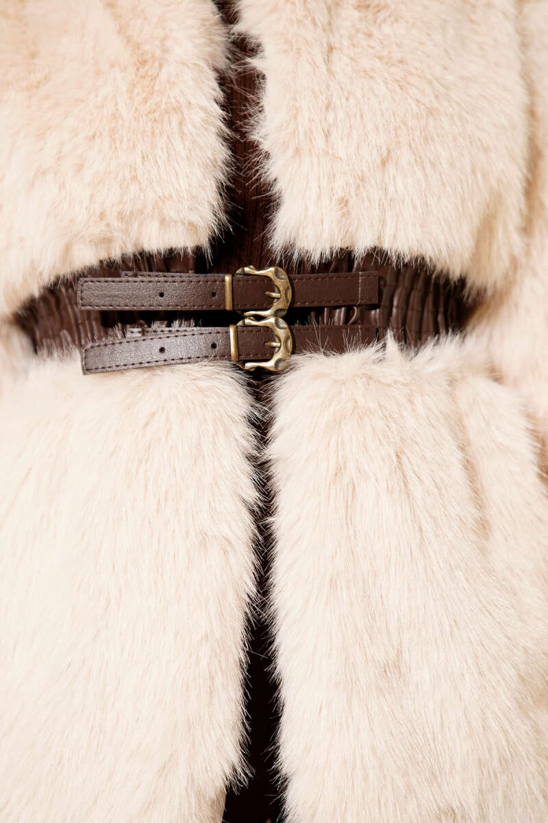 Faux Leather Belted Fur-Trimmed Coat Beige – Bild 4