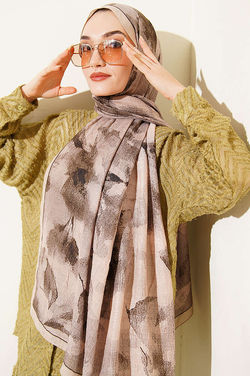 Patterned Bamboo French Terry Shawl Beige - Image 2