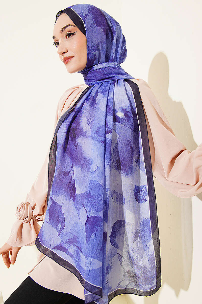 Patterned Bamboo French Terry Shawl Navy Blue – Bild 2