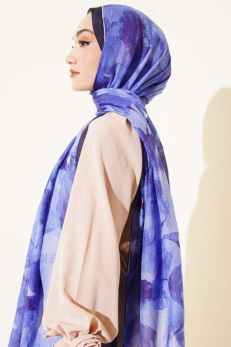 Patterned Bamboo French Terry Shawl Navy Blue – Bild 3