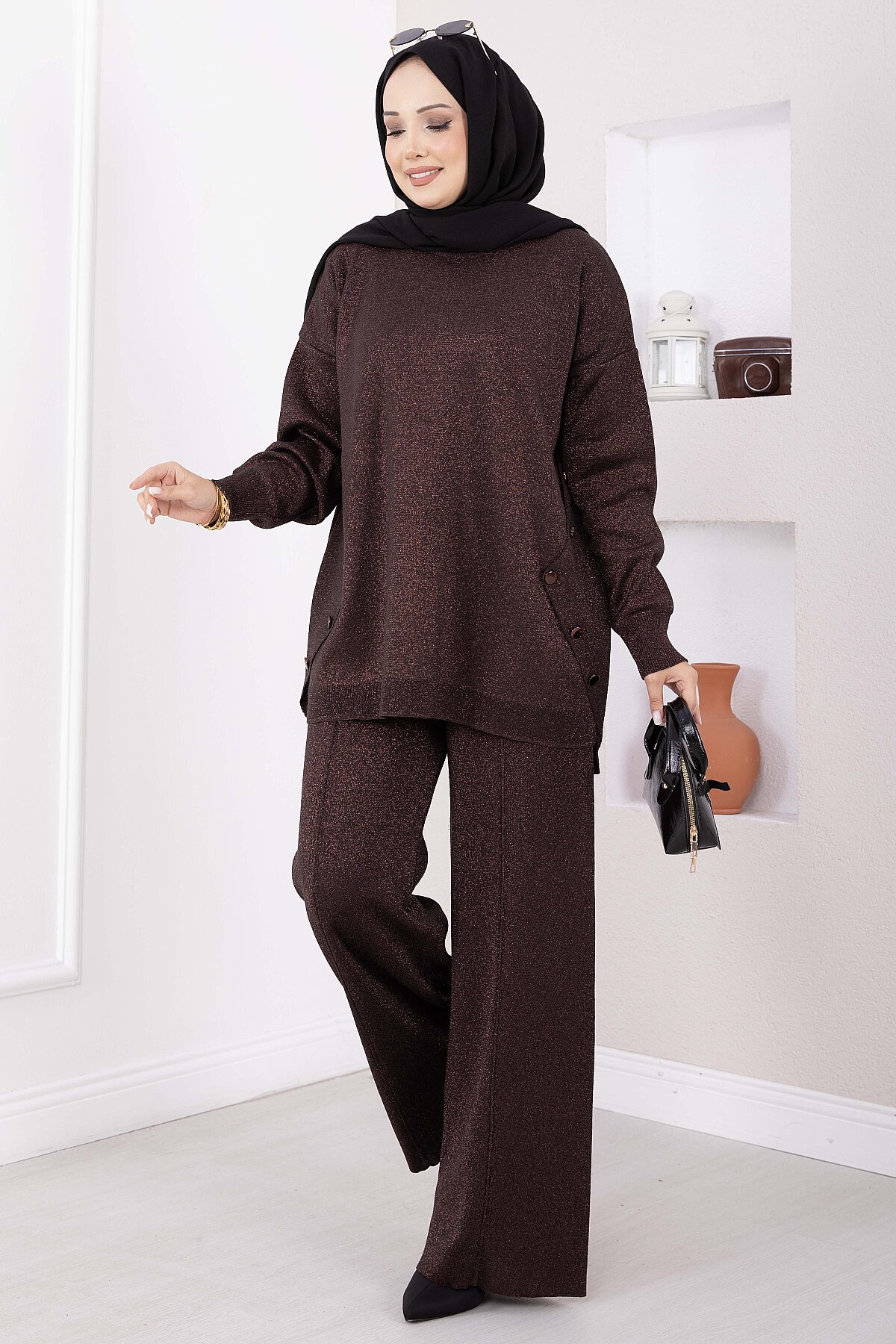 Button-Details Sparkly Knit Two-Piece Set Brown