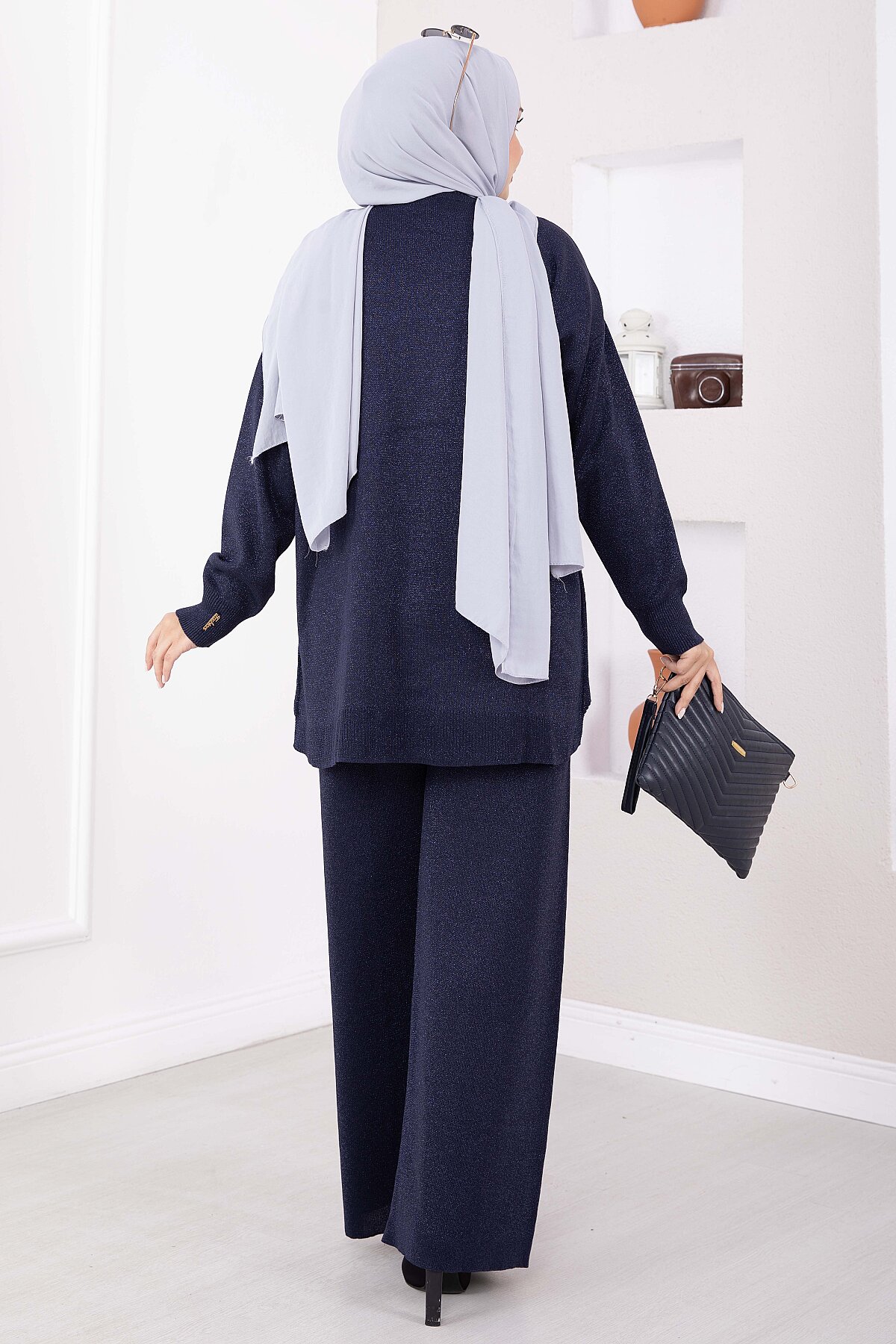 Button-Details Sparkly Knit Two-Piece Set Navy Blue - immagine 4