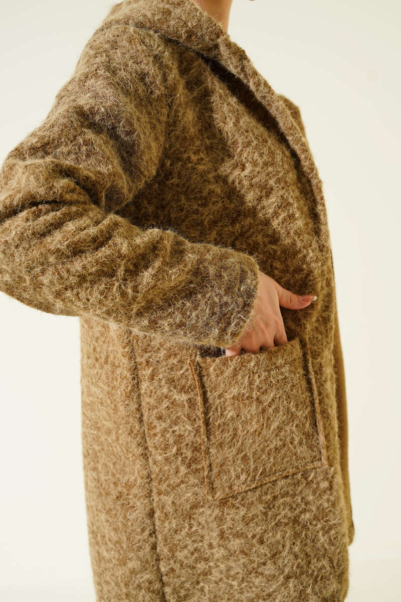 Buttoned Hooded Bouclé Cardigan Mink – Image 4
