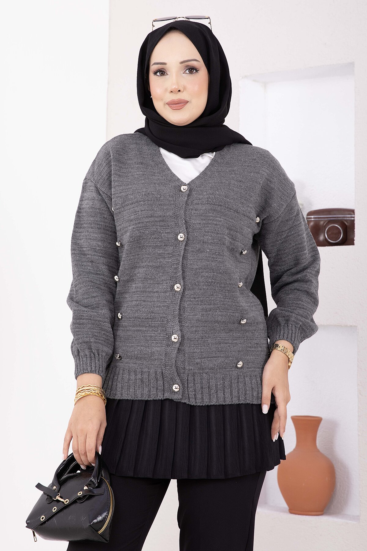 Buttoned Short Knit Cardigan Smoke – Image 2