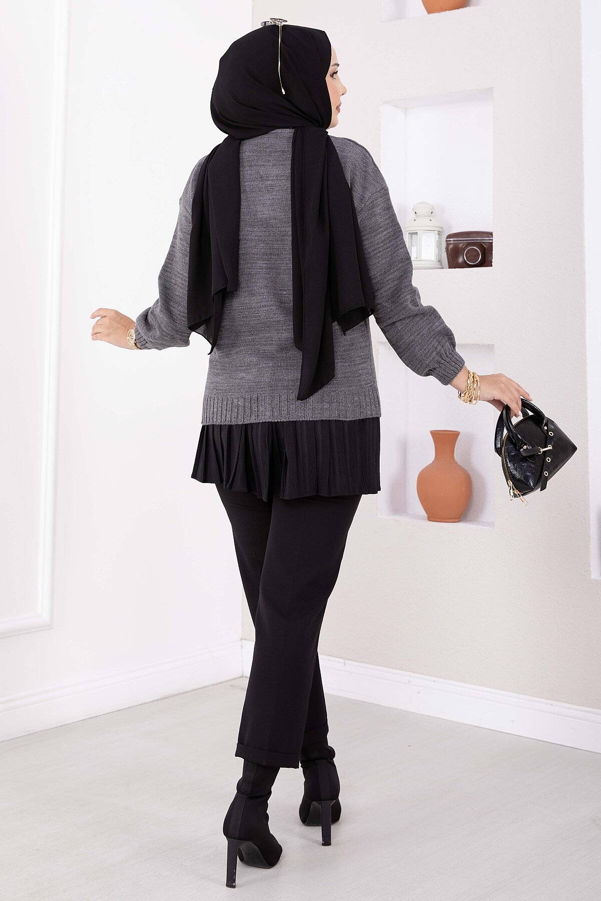 Buttoned Short Knit Cardigan Smoke – Image 4