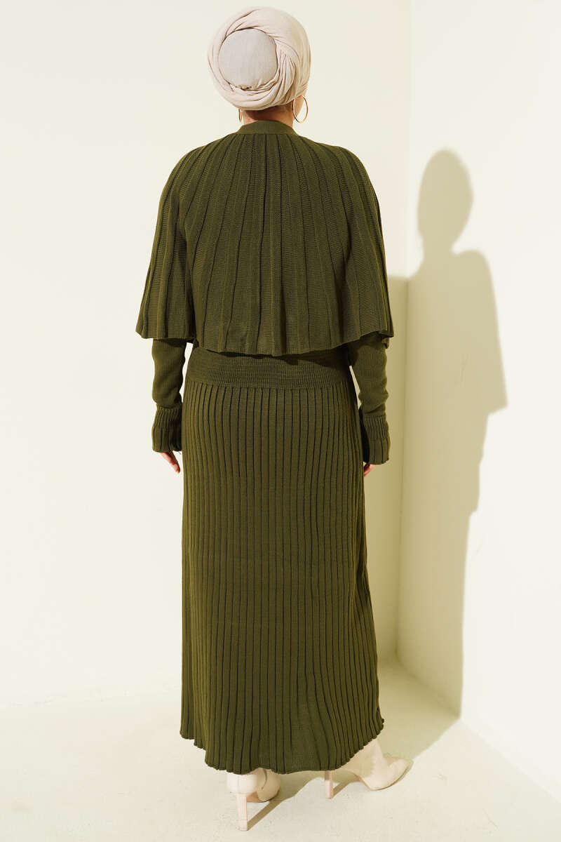 Buttoned Cape Knit Dress Set Khaki - الصورة 3