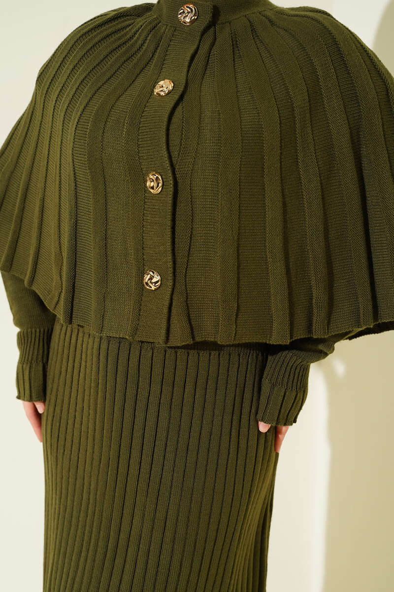 Buttoned Cape Knit Dress Set Khaki - الصورة 4