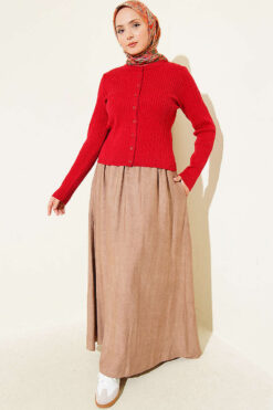 Alternative view of Buttoned Knitted Cardigan with Braided Hair Texture Red