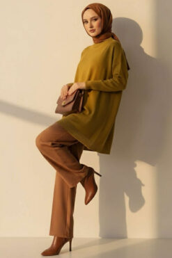Alternative view of Long-Sleeve Knit Tunic with Drop Sleeve Details Oil Green