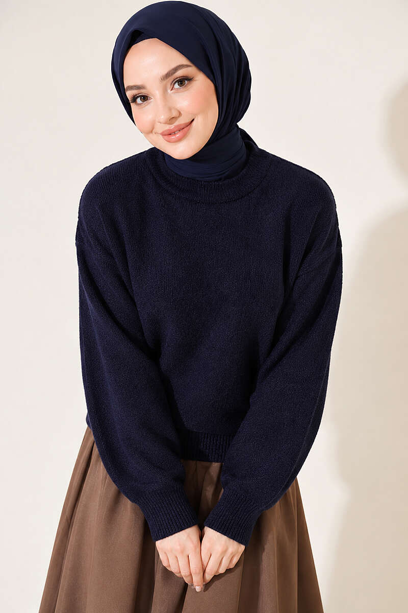 Long-Sleeve Ribbed Knit Sweater with Cuffed Hem Navy Blue