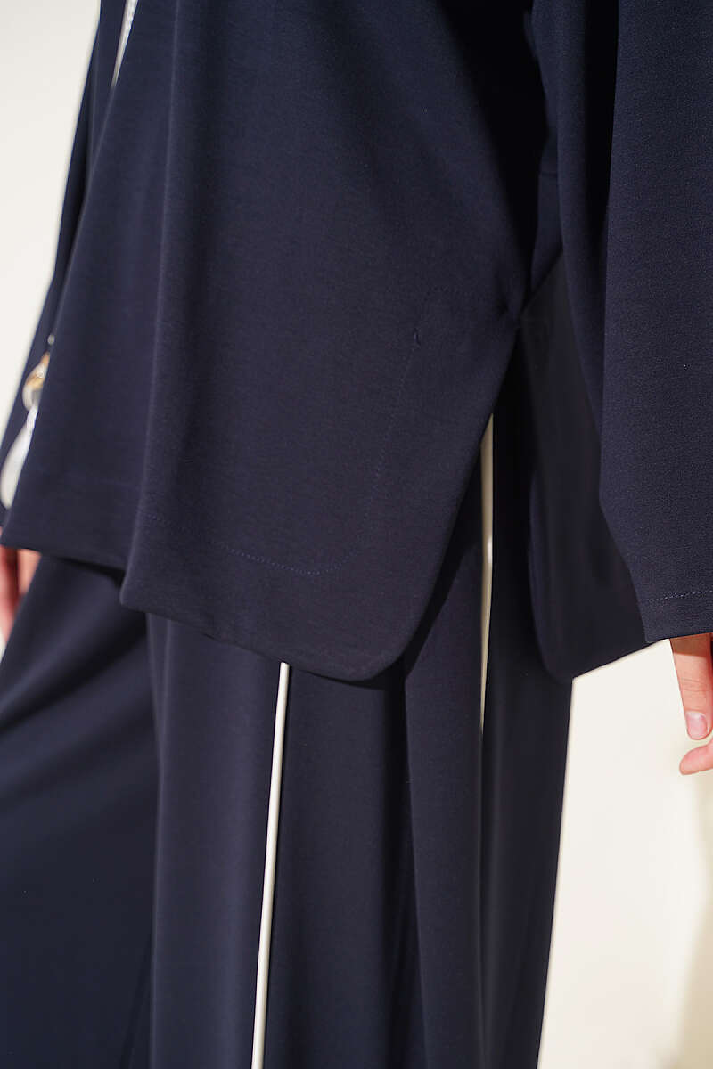 Off-Shoulder Two-Piece Set with Stripe Details Navy Blue - الصورة 4