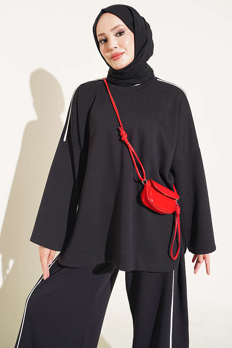 Off-Shoulder Two-Piece Set with Stripe Details Black - الصورة 2