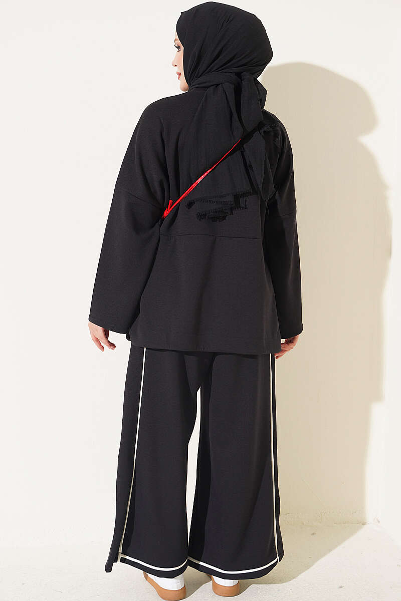 Off-Shoulder Two-Piece Set with Stripe Details Black - الصورة 3