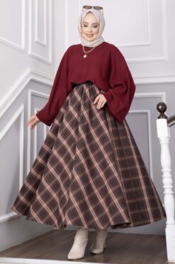 Alternative view of Plaid Pattern Flared Hem Skirt Brown