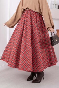 Alternative view of Plaid Pattern Flared Hem Skirt Red