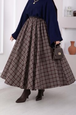 Alternative view of Plaid Pattern Flared Hem Skirt Brown