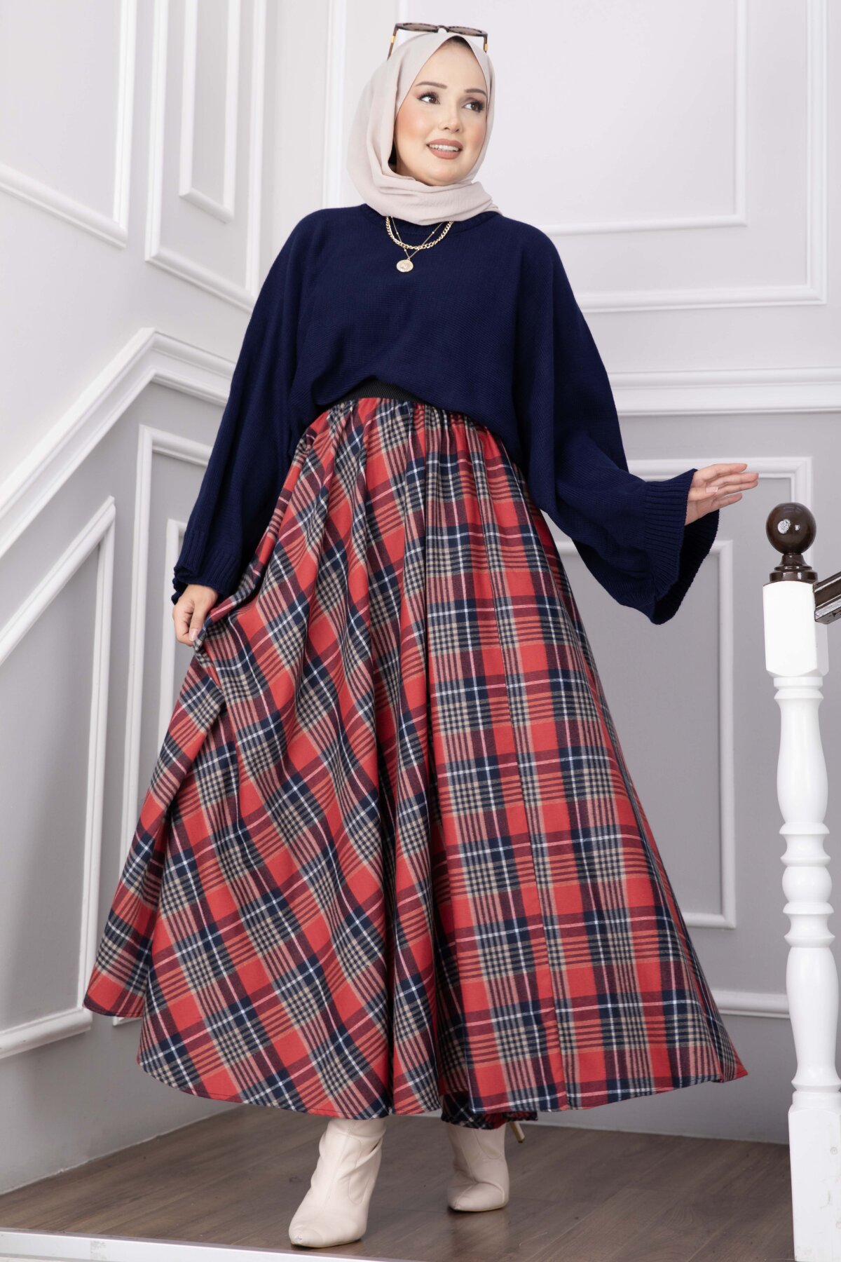 Plaid Pattern Flared Hem Skirt Red - الصورة 2
