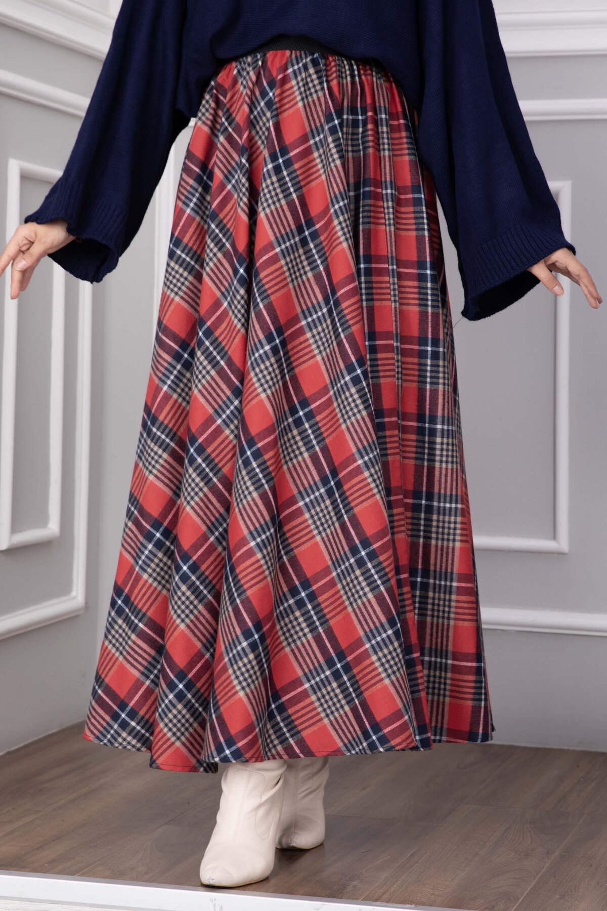 Plaid Pattern Flared Hem Skirt Red