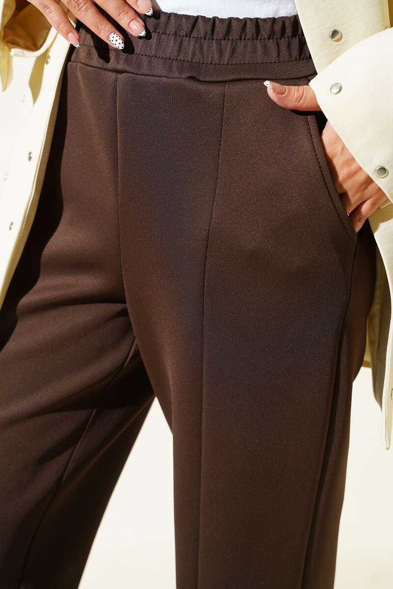 Scuba Pants with Slit Hem Edge Brown – Image 4