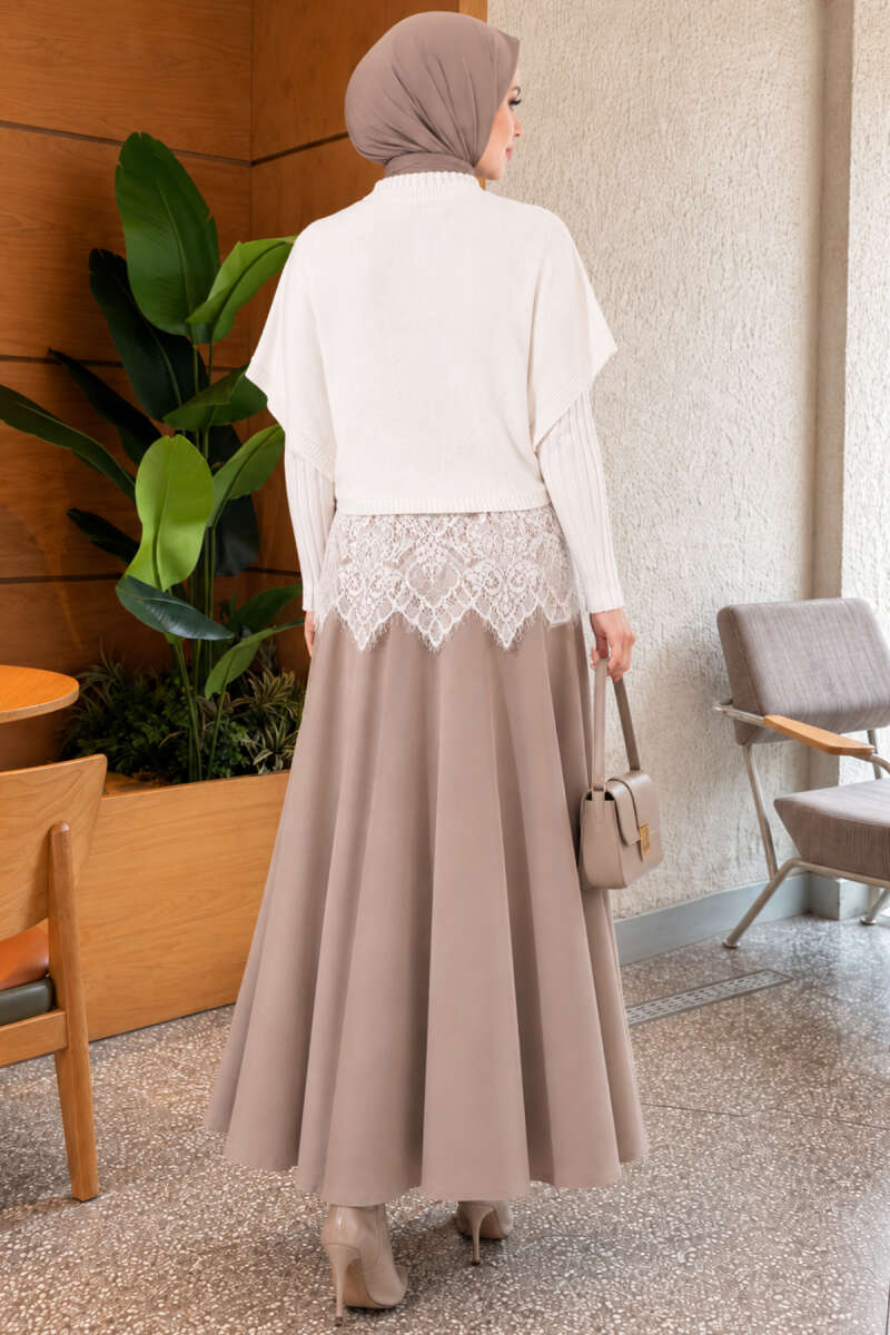 Hem-edged knitted sweater with lace detailing Ecru - الصورة 4
