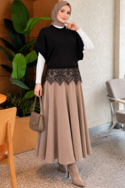 Alternative view of Hem-edged knitted sweater with lace detailing Black