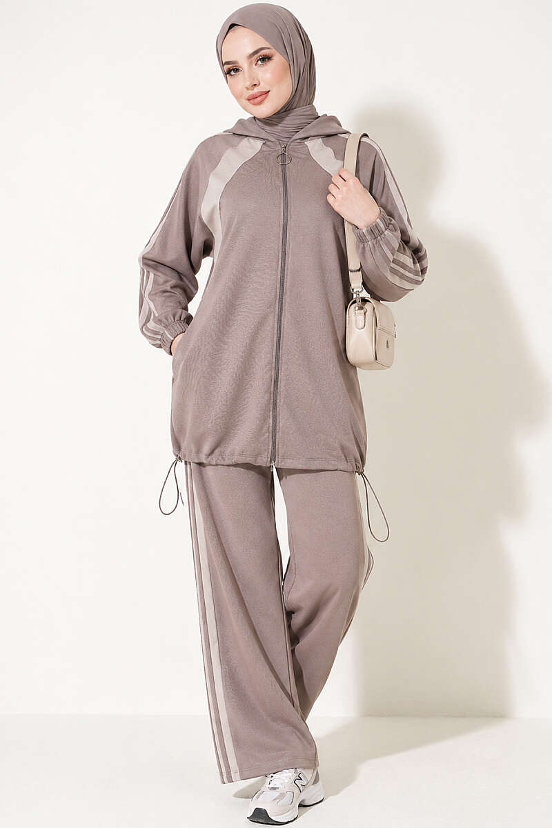 Hemmed Edge Elasticated Stripe Two-Piece Set Mink
