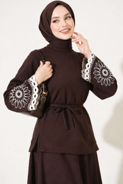 Alternative view of Hem and ankle embroidered two-piece set Brown