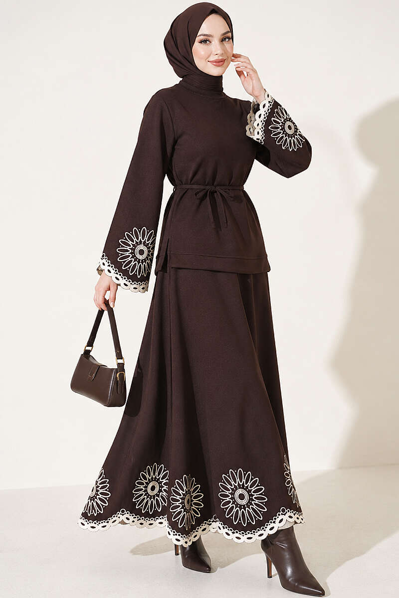 Hem and ankle embroidered two-piece set Brown - Imagen 4