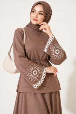 Alternative view of Hem and ankle embroidered two-piece set Mink
