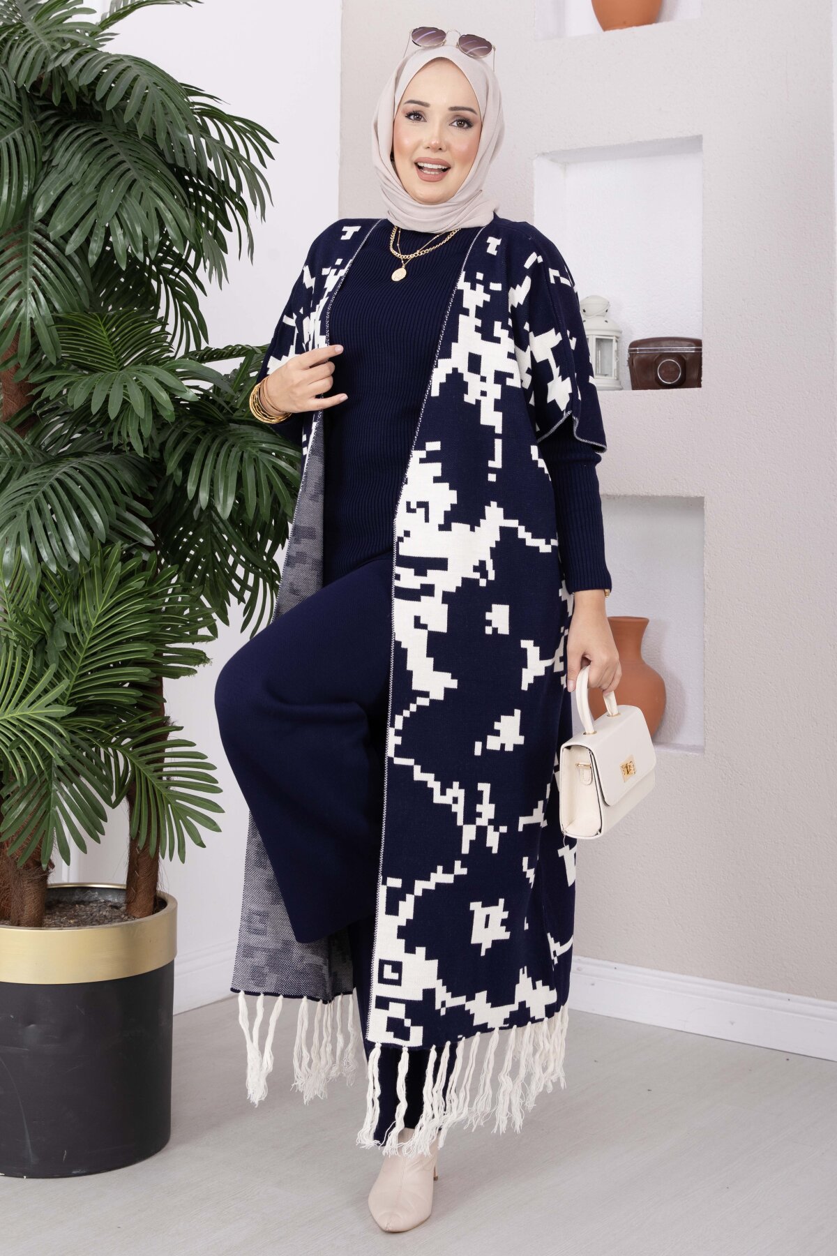 Ethnic Pattern Knit Three-Piece Set with Vest Navy Blue