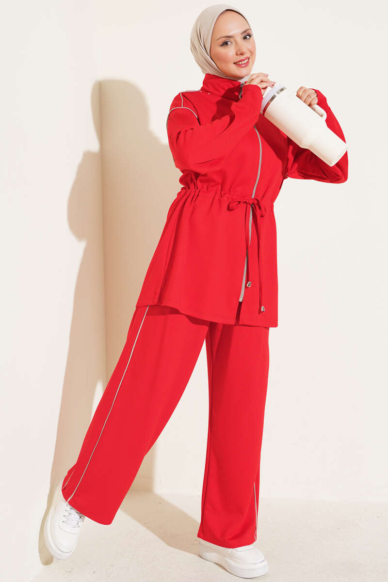 Zip-up Waist Tapered Hem Set with Piping Red