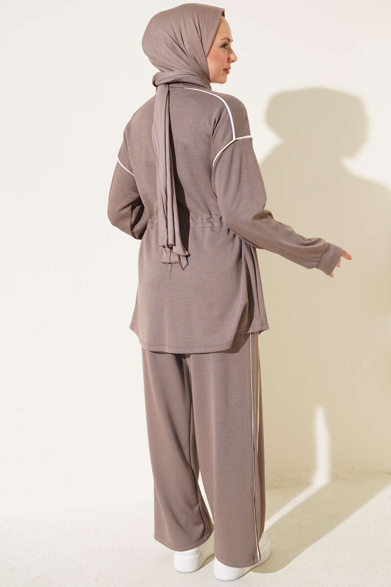 Zip-up Waist Tapered Hem Set with Piping Mink - الصورة 3