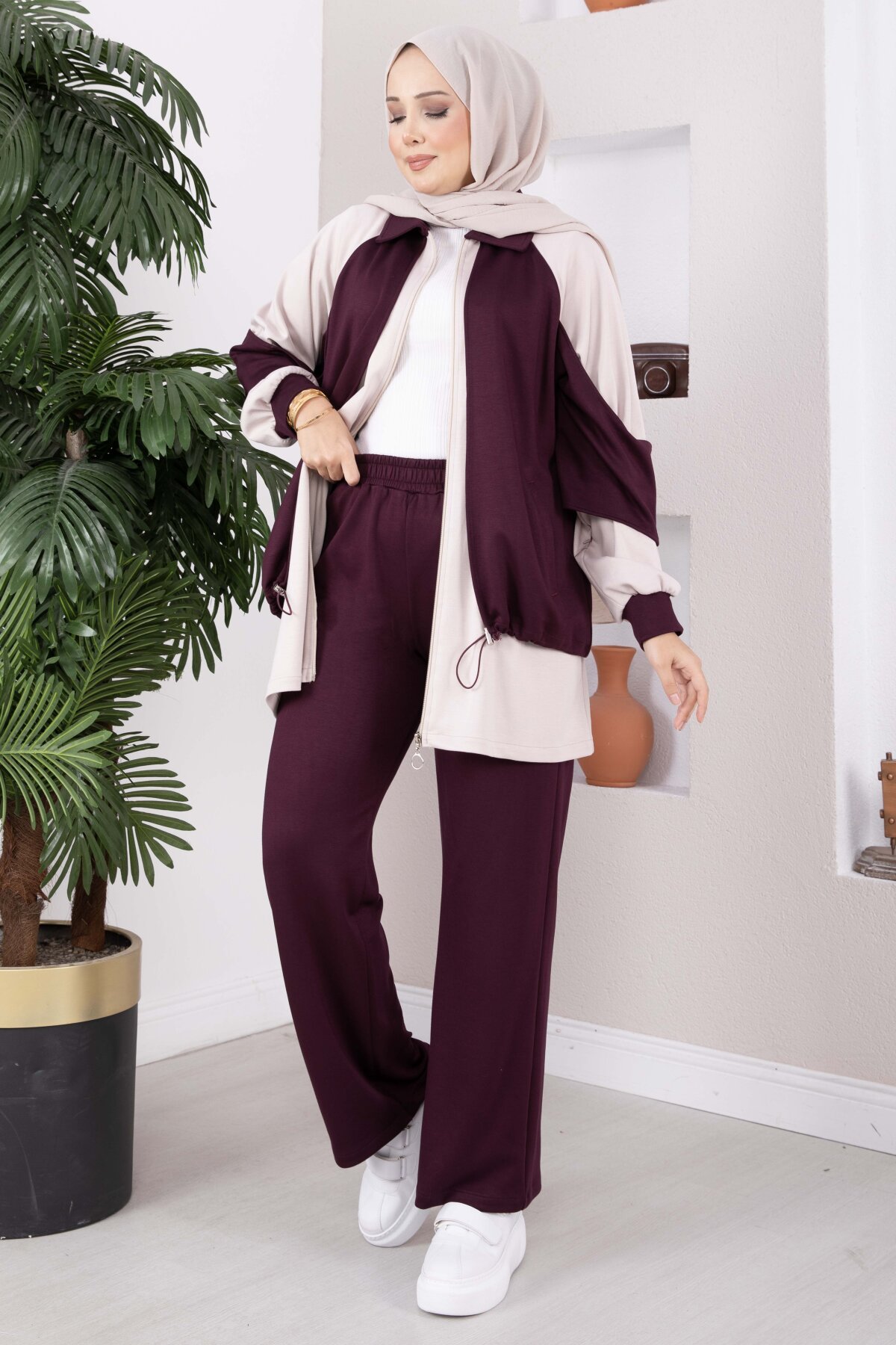 Zip-up Sweatshirt and Jogger Two-Piece Set Plum - الصورة 3