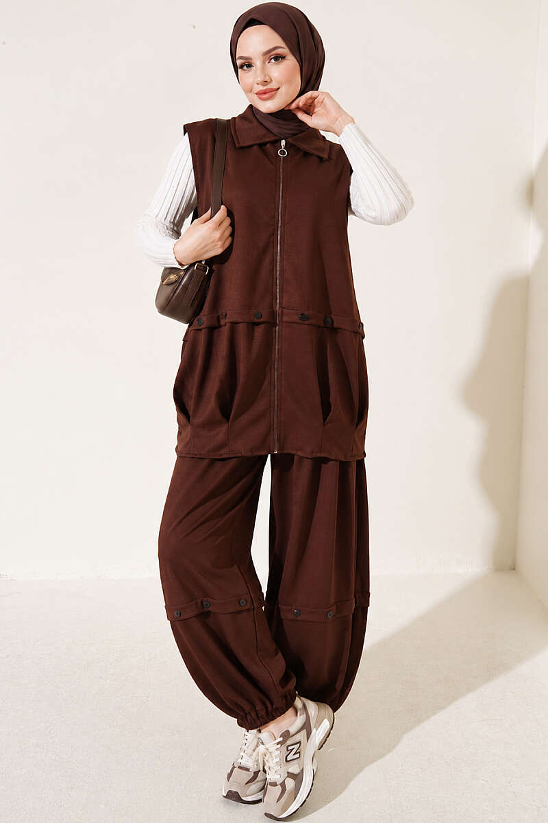 Zip-up Vest and French Terry Two-Piece Set Brown