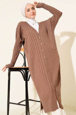 Alternative view of Cardigan Mink