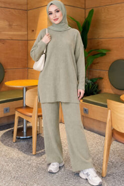 Ribbed Knit Two-Piece Set with Side Slit Hem Hazel