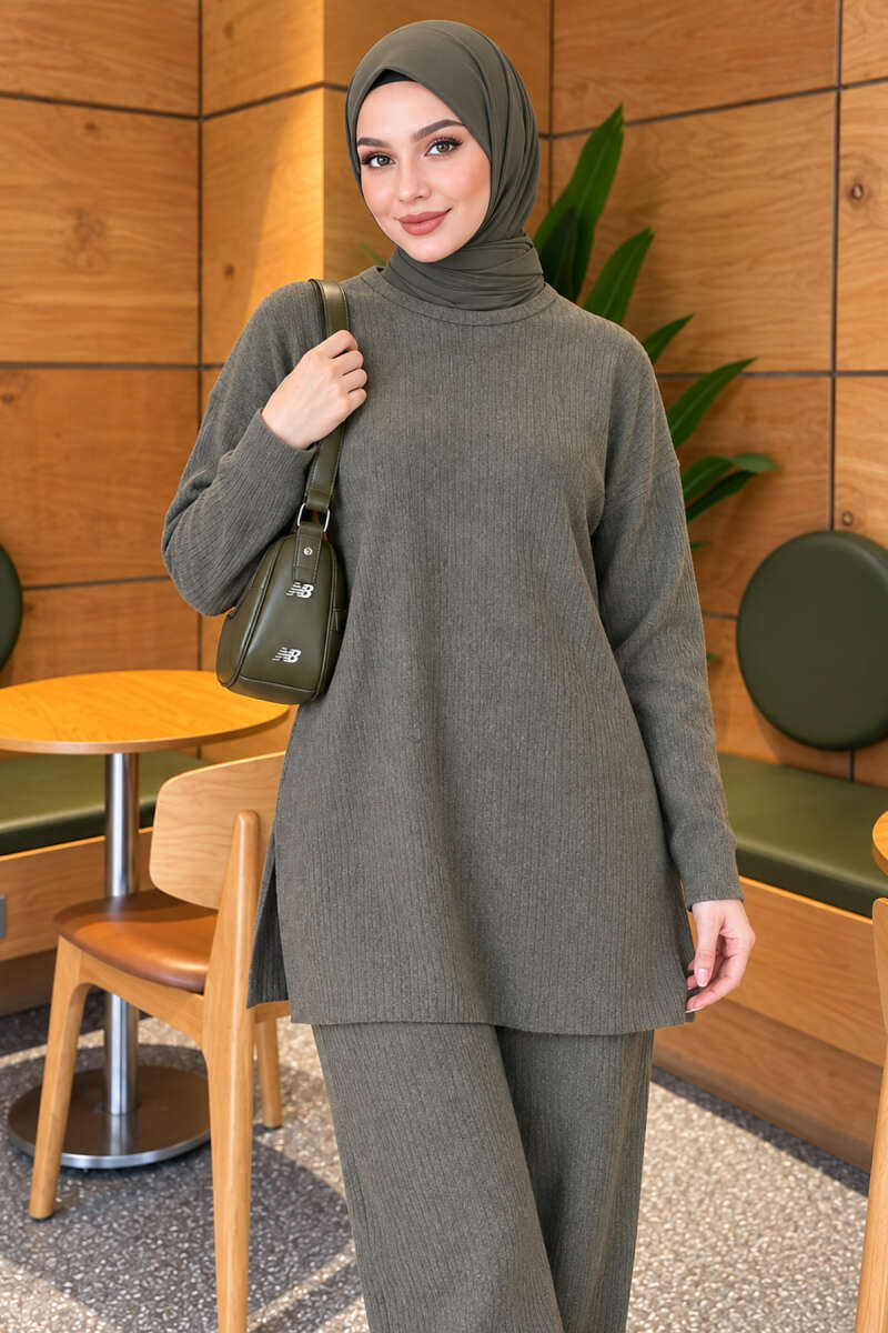 Ribbed Knit Two-Piece Set with Side Slit Hem Khaki - الصورة 2