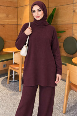 Alternative view of Ribbed Knit Two-Piece Set with Side Slit Hem Plum