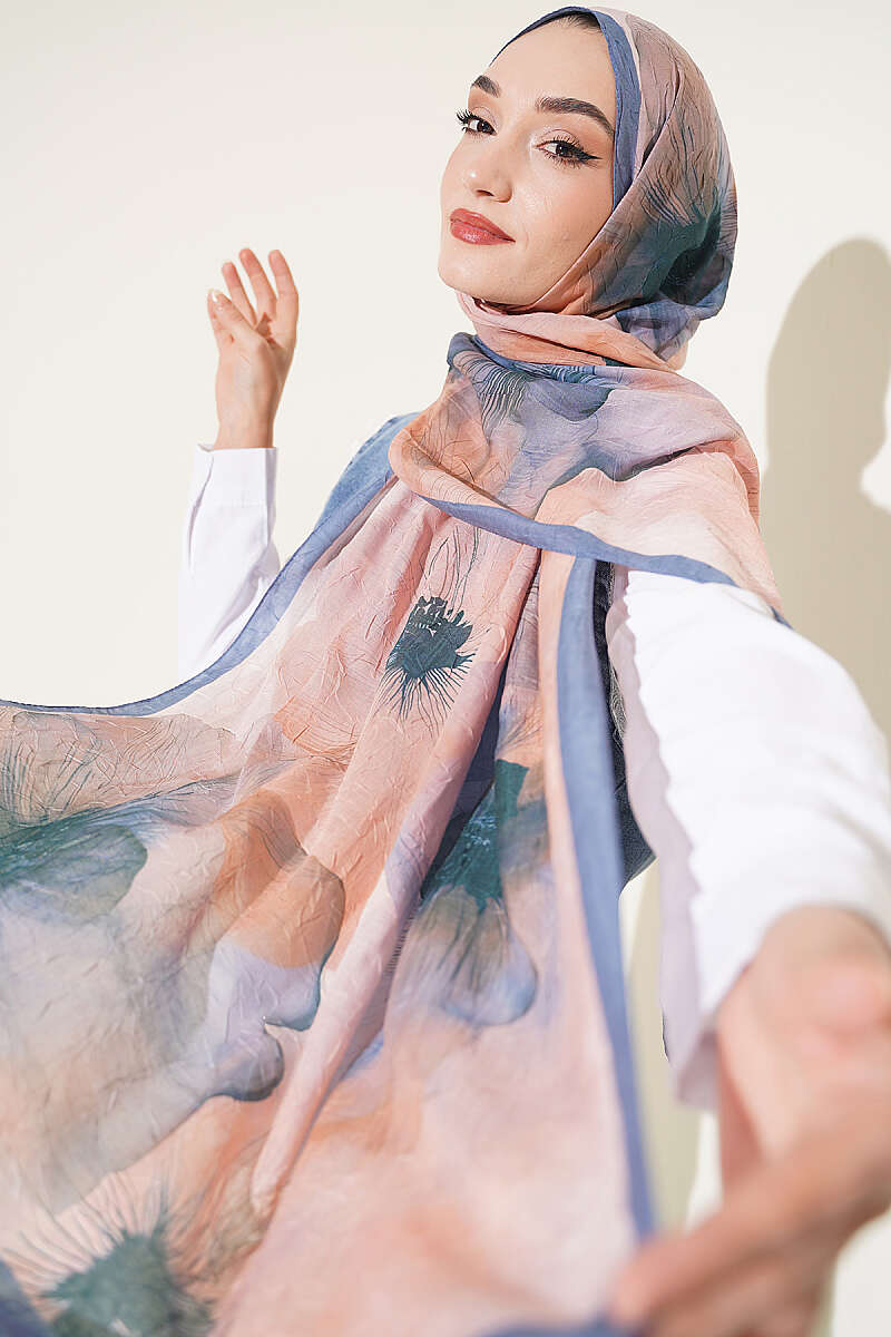 Flowers Bambu French Terry Shawl Indigo