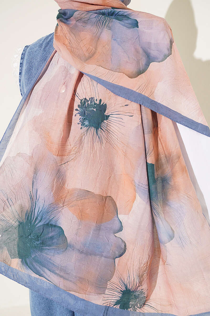 Flowers Bambu French Terry Shawl Indigo - Afbeelding 4